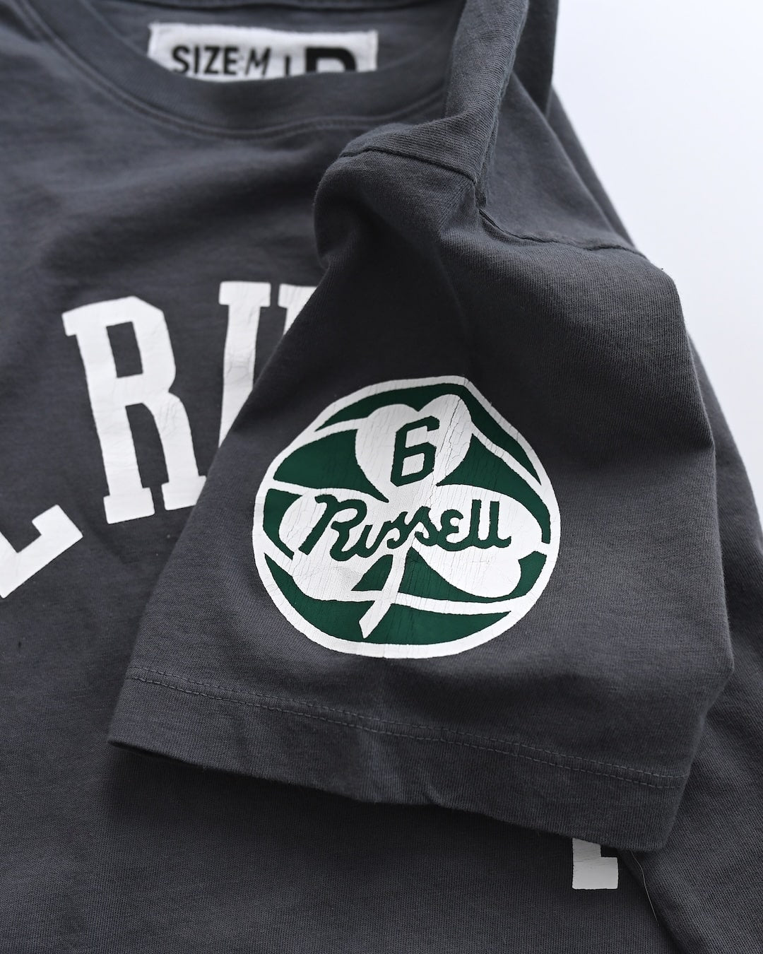 Bill Russell #6 Vintage Grey Tee - Roots of Fight Canada